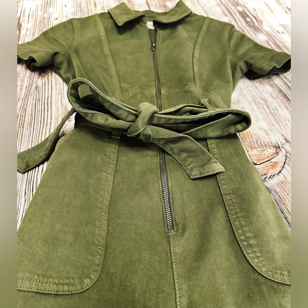 ALICE + OLIVIA || Wide-Leg Belted Denim Jumpsuit in Army Green - SZ 24 ✨NWT✨ - Picture 9 of 13